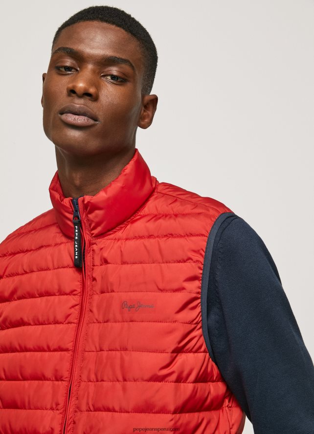 hombres_chaleco_capitonado_con_cremallera_pepe_jeans_44jtz843_estudio_rojo.jpg hombres chaleco capitonado con cremallera Pepe Jeans 44JTZ843 estudio rojo - Imagen 1