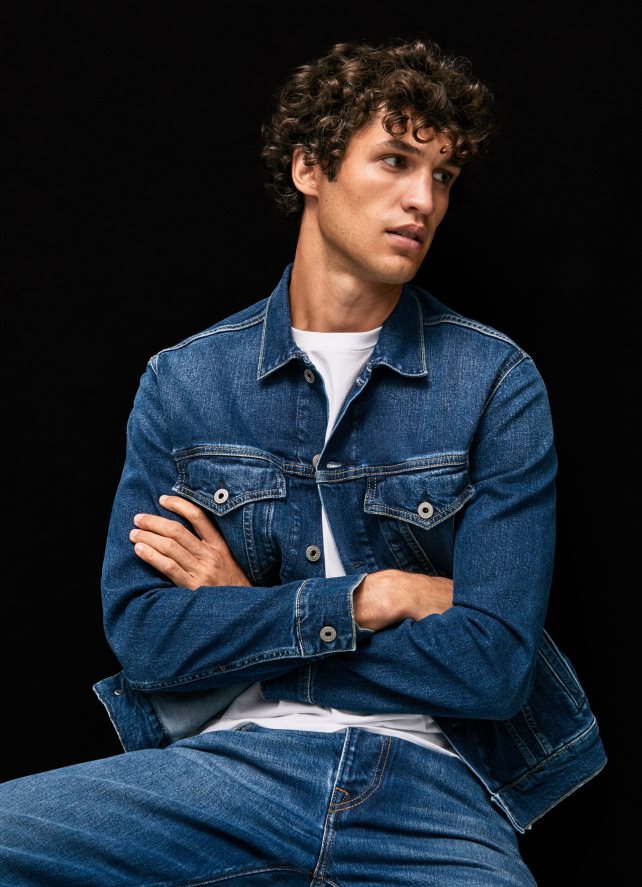hombres_chamarra_de_mezclilla_regular_fit_pepe_jeans_44jtz823_mezclilla.jpg hombres chamarra de mezclilla regular fit Pepe Jeans 44JTZ823 mezclilla - Imagen 1