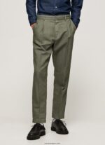 hombres pantalones chinos de corte holgado con flechas Pepe Jeans 44JTZ1108 fundición - Imagen 3