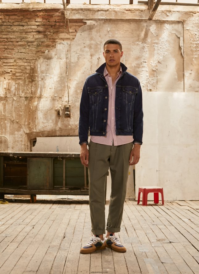 hombres pantalones chinos de corte holgado con flechas Pepe Jeans 44JTZ1108 fundición - Imagen 1