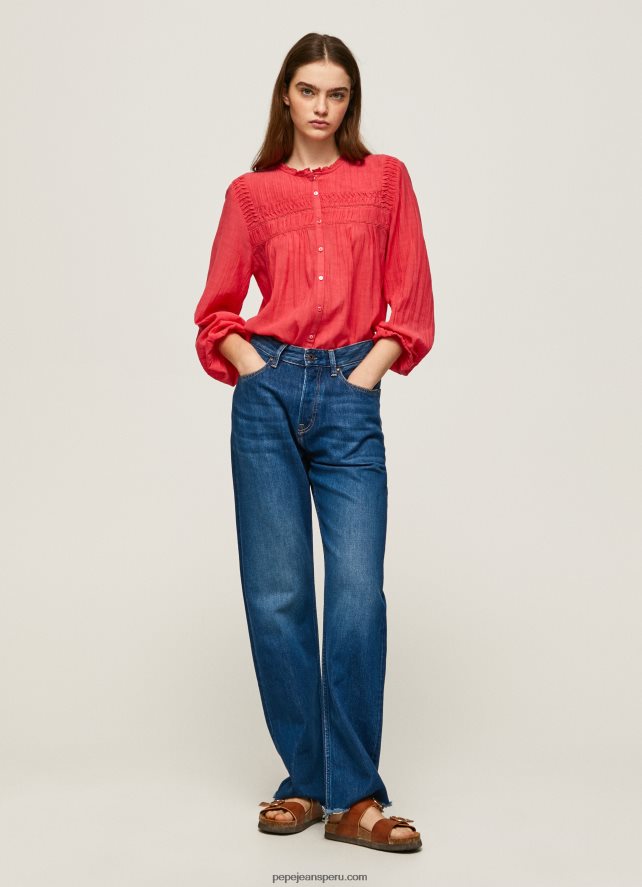 mujer blusa plisada con diseño calado Pepe Jeans 44JTZ321 estudio rojo - Imagen 2