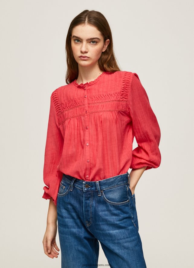 mujer blusa plisada con diseño calado Pepe Jeans 44JTZ321 estudio rojo - Imagen 1