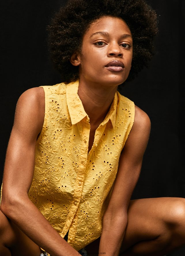 mujer_camisa_con_abertura_en_la_sisa_pepe_jeans_44jtz330_brillar.jpg mujer camisa con abertura en la sisa Pepe Jeans 44JTZ330 brillar - Imagen 1