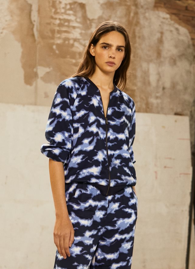 mujer_chamarra_bomber_de_camuflaje_pepe_jeans_44jtz126_multi.jpg mujer chamarra bomber de camuflaje Pepe Jeans 44JTZ126 multi - Imagen 1