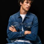 hombres chamarra de mezclilla regular fit Pepe Jeans 44JTZ823 mezclilla
