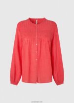 mujer blusa plisada con diseño calado Pepe Jeans 44JTZ321 estudio rojo - Imagen 5
