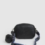 mujer bolsa crossbody con logo en relieve Pepe Jeans 44JTZ713 negro