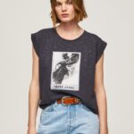 mujer camiseta con estampado de foto Pepe Jeans 44JTZ388 negro lavado