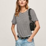 mujer camiseta con estampado de rayas Pepe Jeans 44JTZ459 negro